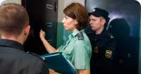 Судебные приставы